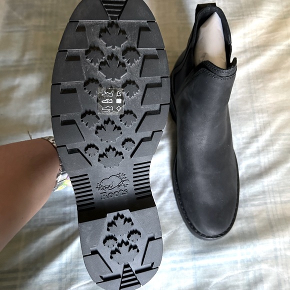 Roots Shoes - Roots Chelsea boots